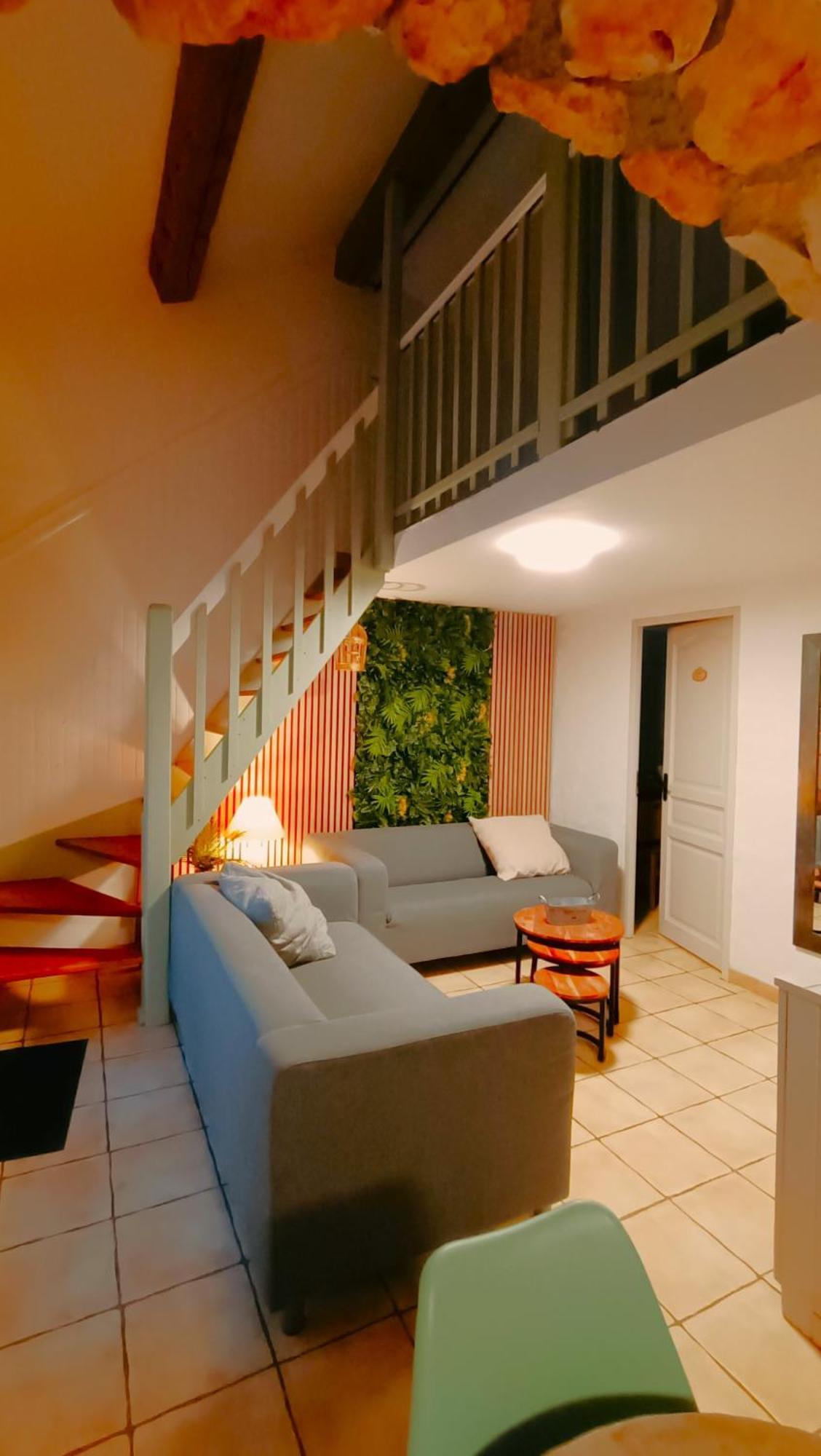 La Rose Des Vents & Spa - Gite La Parenthese Néoules Eksteriør billede